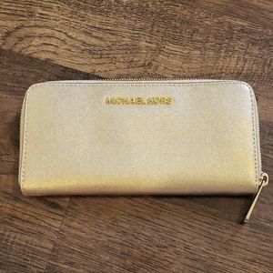 Michael Kors Gold Wallet